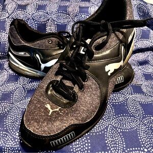 Puma Women’s Sneakers Size 10, gently worn